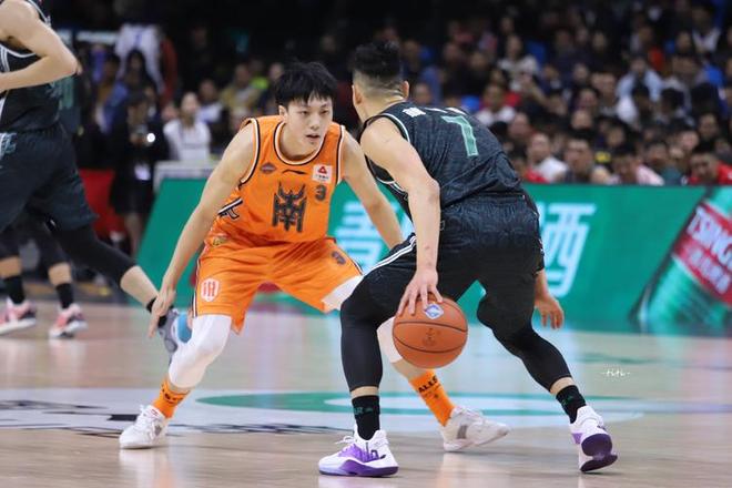 广东华南虎备战临场大战士气高涨