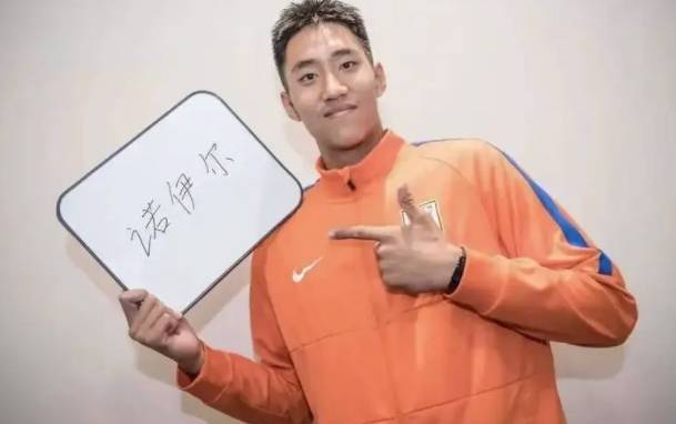 爵士新援贡献巨大，助球队一路高歌的简单介绍