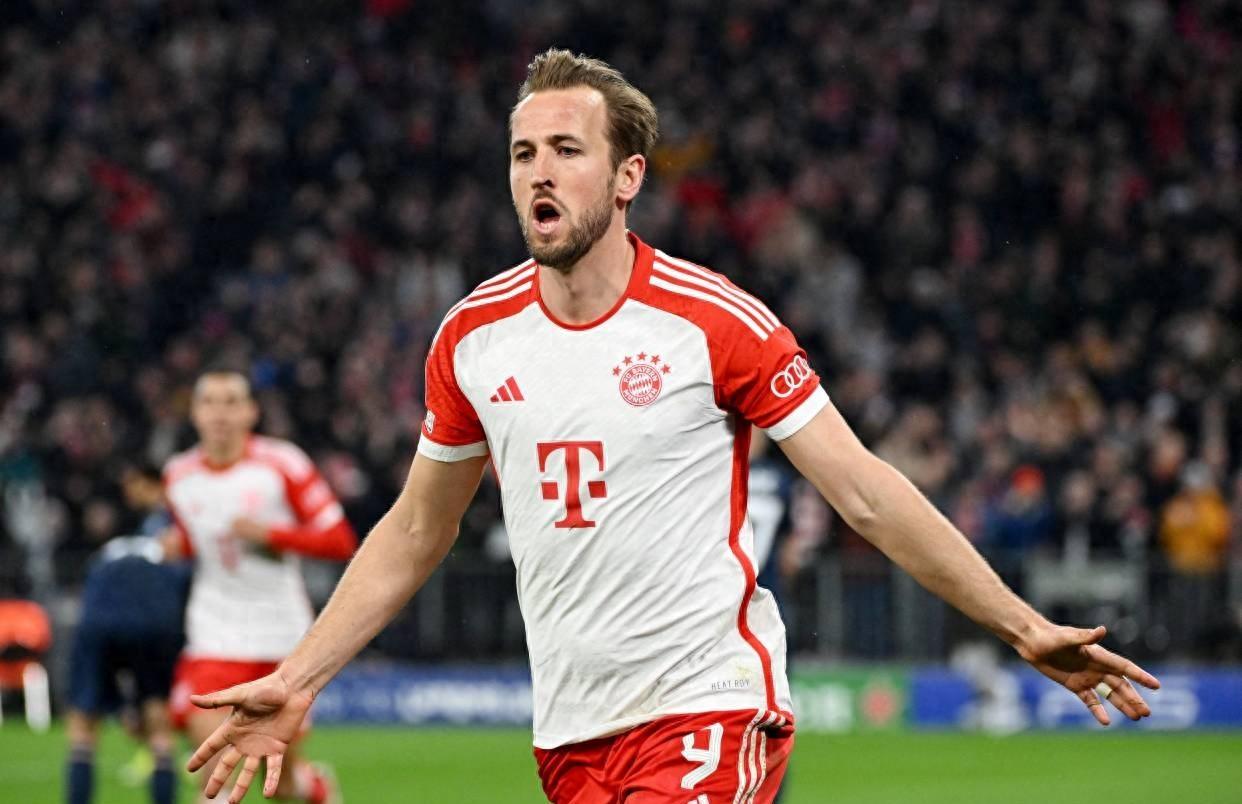 开云体育-包含拜仁2-0轻松击败：阿贾克斯稳居榜首的词条