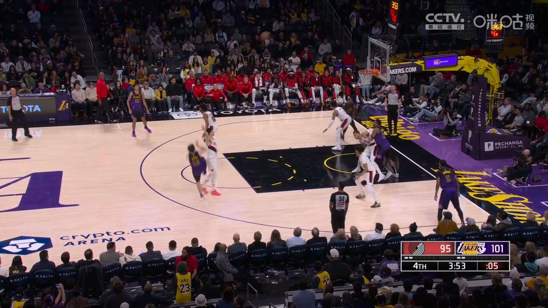 开拓者队主场惨败,战绩下滑 开拓者队主场惨败,战绩下滑