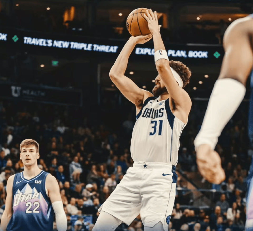 篮网惨败独行侠,遭遇四连败 篮网惨败独行侠,遭遇四连败