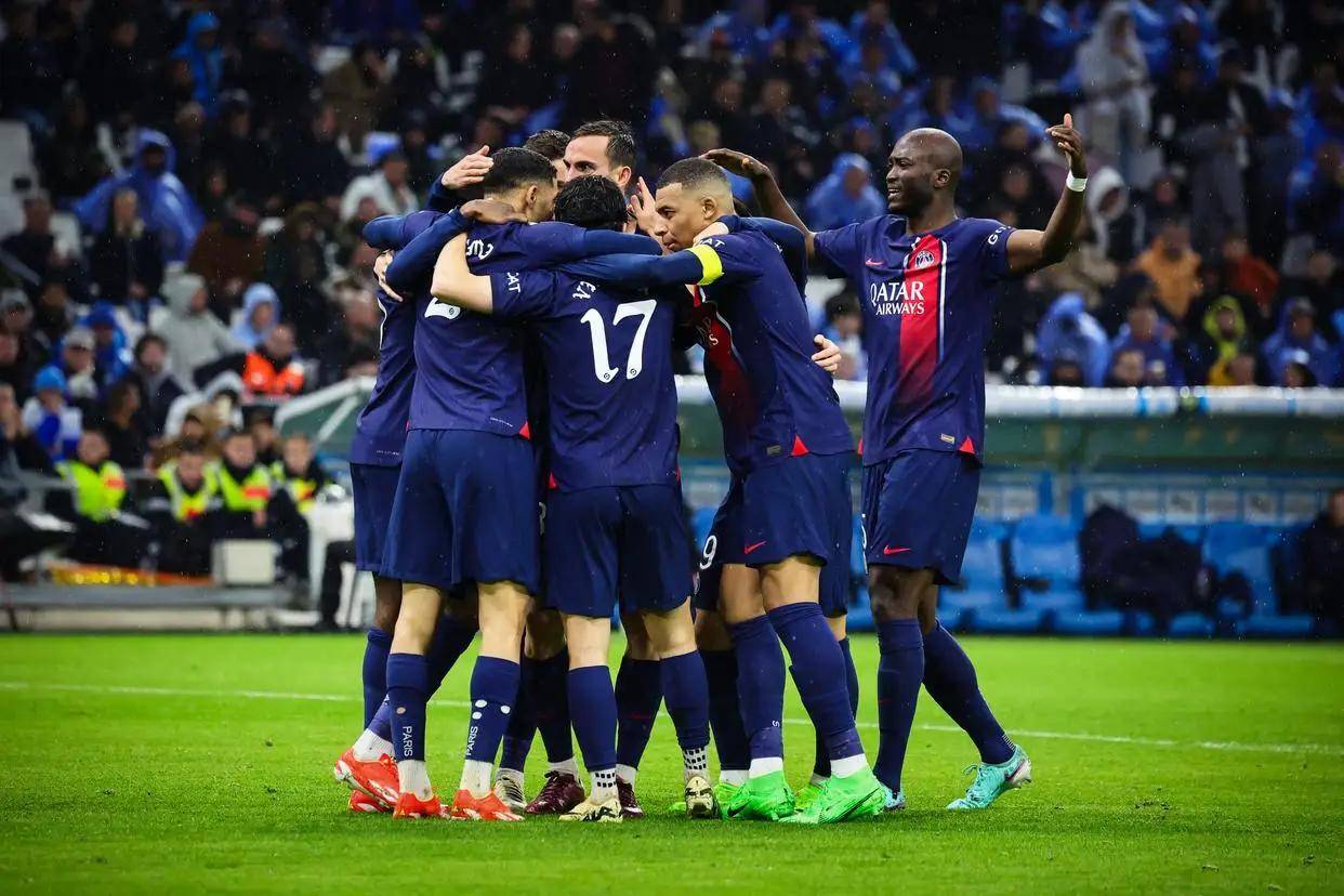 足坛赛场上的精彩对决即将开始 足坛赛场上的精彩对决即将开始