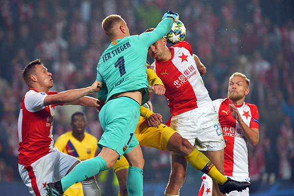 捷克球队主帅宣布辞职,俱乐部动荡不安 捷克球队主帅宣布辞职,俱乐部动荡不安