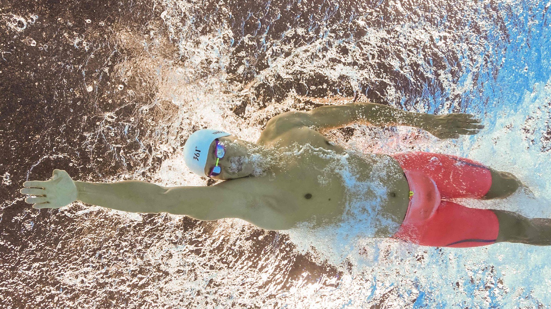 开云体育在线-统治力展示，波兰队轻取英格兰，樊振东乒乓球台霸全场